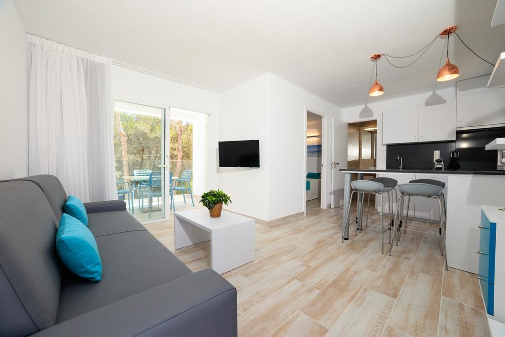 Pinos Playa Suites Playa Migjorn Dış mekan fotoğraf