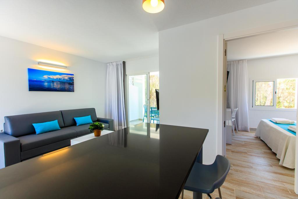 Pinos Playa Suites Playa Migjorn Dış mekan fotoğraf